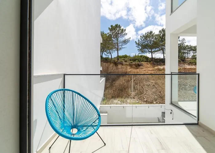 A Tarambola - Walking Distance To Monte Clerigo And Amoreira Beaches 아파트 알제주르